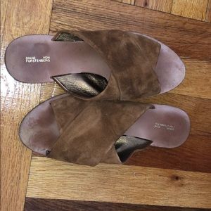 Diane von Furstenberg Slide Criss Cross Sandal